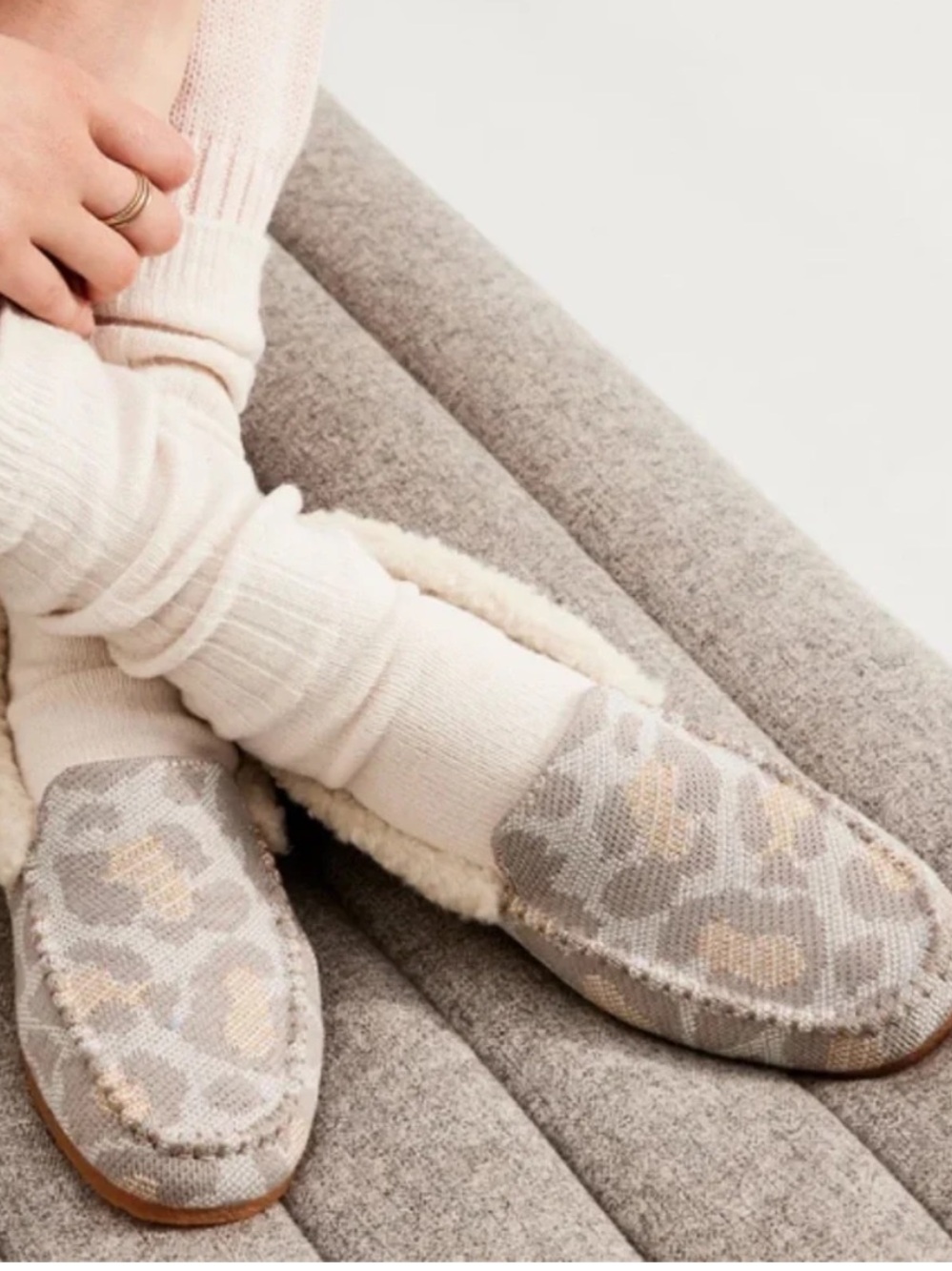 Rothy's Leopard-Print Sherpa Slip-On Slippers - Gray & Tan